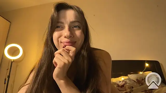 Prettyyy Angel online show from 12/04/25, 11:19