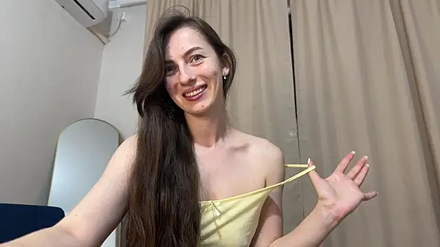 Snapshot of Prettyyy_Angel chatting on 05/24/26, 06:35 Prettyyy Angel online show from 05/24/26, 06:35