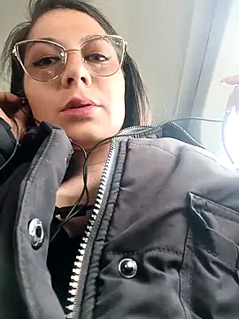 Mia-love-03 online show from 09/29/25, 01:49