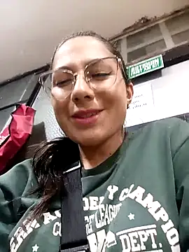 Mia-love-03 online show from 10/01/25, 11:55