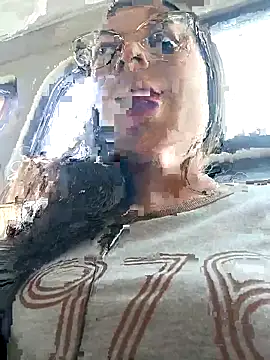 Mia-love-03 online show from 10/22/25, 03:56