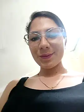 Mia-love-03 online show from 10/23/25, 02:05