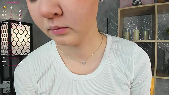 ElenoreReth online show from 11/26/25, 03:07