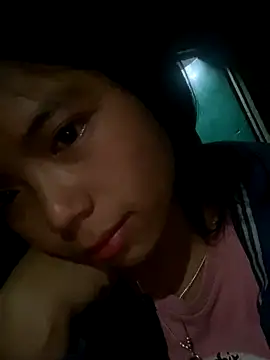 Snapshot of Suki_babyy chatting on 11/11/25, 11:27 Suki babyy online show from 11/11/25, 11:27