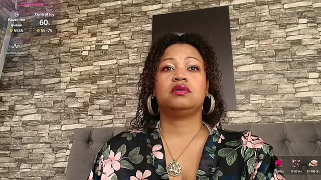 TaniaJhons online show from 10/12/25, 03:00