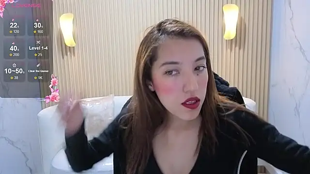 Snapshot of Skyler_Gracee_Tx chatting on 11/28/25, 02:36 Skyler Gracee Tx online show from 11/28/25, 02:36