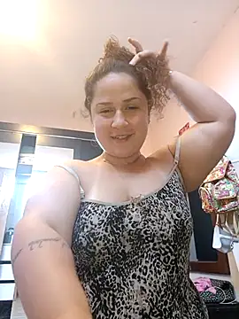 Moranguinha2234 online show from 04/12/26, 06:57