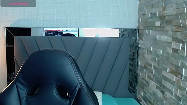 SYLVANA REY4 online show from 10/08/25, 12:14