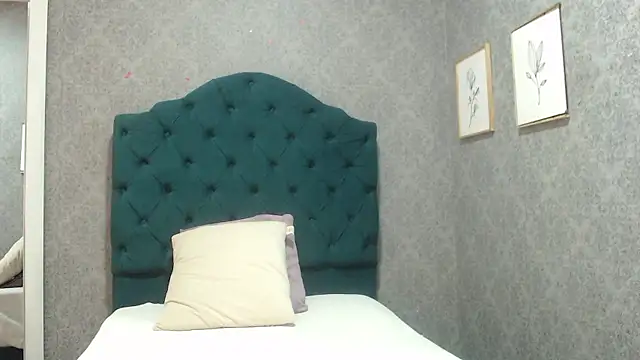 Snapshot of Vic_Taylor chatting on 01/09/26, 11:24 Vic Taylor online show from 01/09/26, 11:24