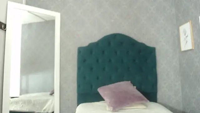 Snapshot of Vic_Taylor chatting on 03/07/26, 11:29 Vic Taylor online show from 03/07/26, 11:29