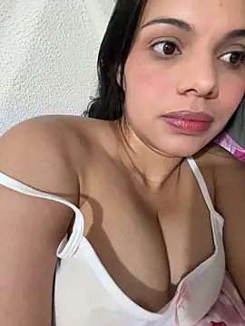 Snapshot of Anavalle chatting on 06/10/26, 02:34 Anavalle online show from 06/10/26, 02:34
