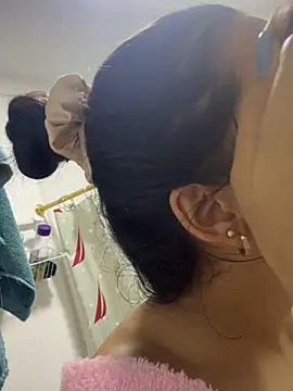 Snapshot of IsabellaJoness_ chatting on 09/30/25, 10:53 IsabellaJoness online show from 09/30/25, 10:53