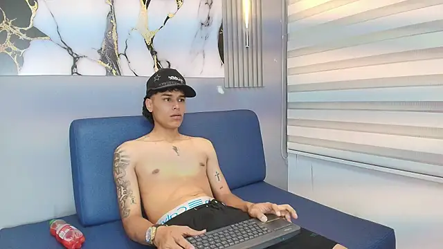 Frayhot777 online show from 01/15/26, 08:12