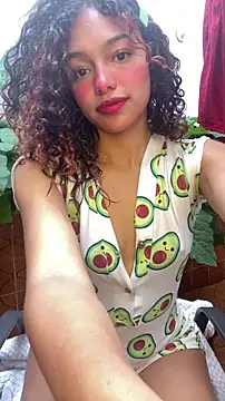 Snapshot of PrettyLia chatting on 10/22/25, 04:51 PrettyLia online show from 10/22/25, 04:51