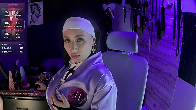 lucyheartfillia11 online show from 11/12/25, 11:54