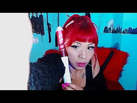 Snapshot of mylygrey chatting on 11/20/25, 02:39 mylygrey online show from 11/20/25, 02:39