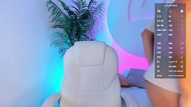 Santti  online show from 10/23/25, 10:41