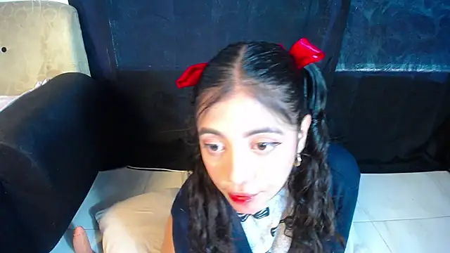 Snapshot of Isis_Valen chatting on 11/18/25, 09:30 Isis Valen online show from 11/18/25, 09:30