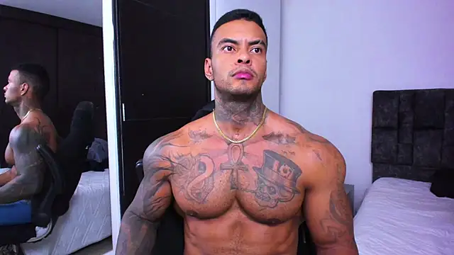 Snapshot of binmontana_ chatting on 09/26/25, 11:20 binmontana online show from 09/26/25, 11:20