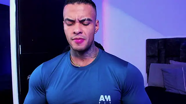 Snapshot of binmontana_ chatting on 09/30/25, 10:48 binmontana online show from 09/30/25, 10:48