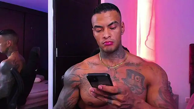 Snapshot of binmontana_ chatting on 10/15/25, 09:26 binmontana online show from 10/15/25, 09:26