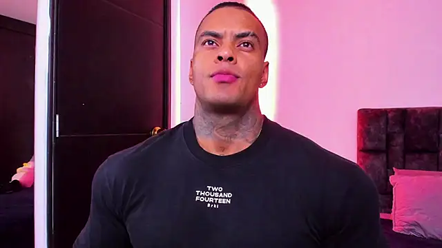 Snapshot of binmontana_ chatting on 11/25/25, 08:20 binmontana online show from 11/25/25, 08:20