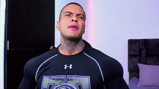 Snapshot of binmontana_ chatting on 11/26/25, 10:33 binmontana online show from 11/26/25, 10:33