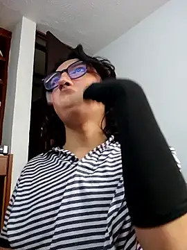 Snapshot of -BlueOpal- chatting on 03/28/26, 06:51 -BlueOpal- online show from 03/28/26, 06:51