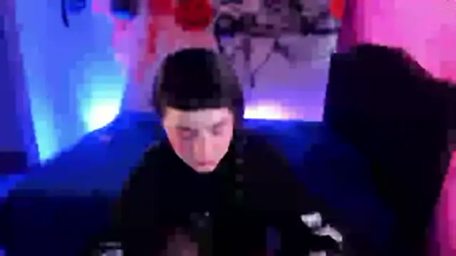 kitty  chs online show from 10/29/25, 12:29