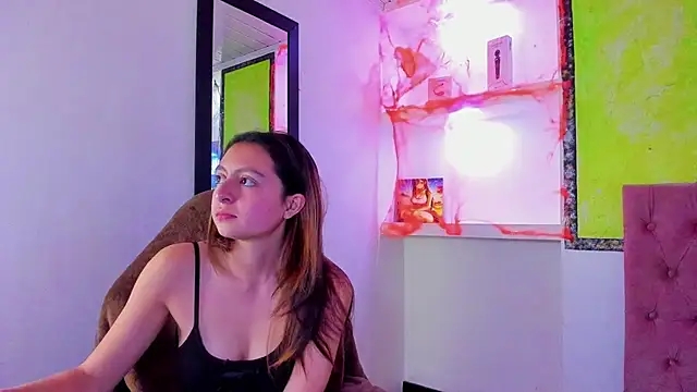 Snapshot of lala_clark chatting on 10/27/25, 12:20 lala clark online show from 10/27/25, 12:20