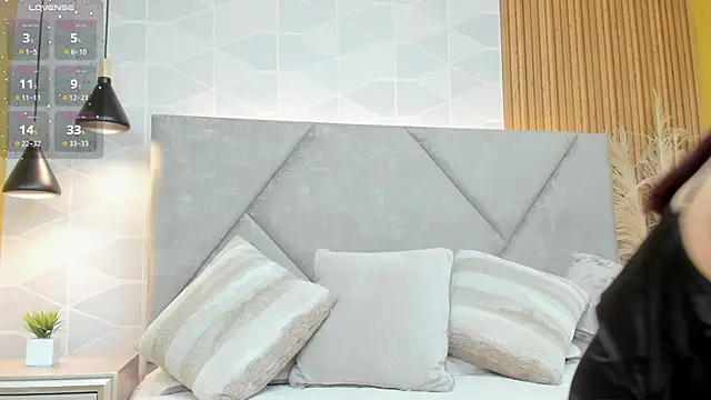 Snapshot of Bunny_boobs__ chatting on 04/10/26, 06:56 Bunny boobs online show from 04/10/26, 06:56