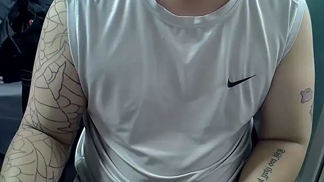 Snapshot of CAOSLOAD chatting on 09/23/25, 01:30 CAOSLOAD online show from 09/23/25, 01:30