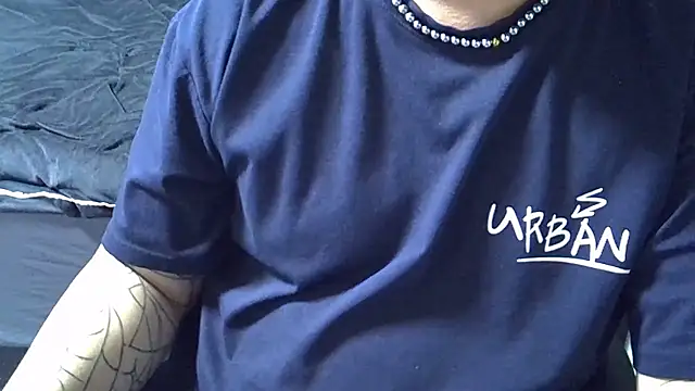 Snapshot of CAOSLOAD chatting on 09/23/25, 02:09 CAOSLOAD online show from 09/23/25, 02:09