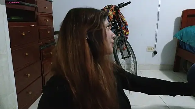 Snapshot of Quimexis chatting on 04/11/26, 07:45 Quimexis online show from 04/11/26, 07:45