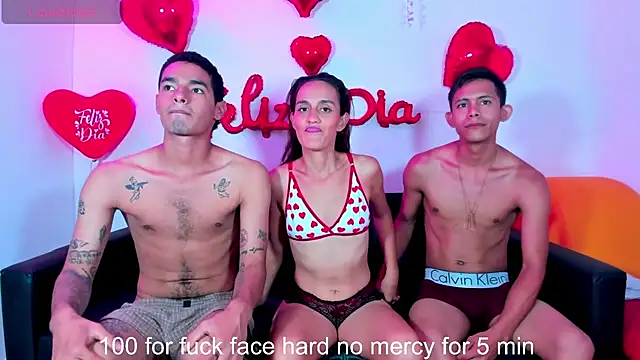 Snapshot of sweet_group_xxx chatting on 09/23/25, 09:51 sweet group xxx online show from 09/23/25, 09:51