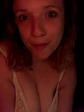 Snapshot of Seturselfonfire chatting on 10/01/25, 10:21 Seturselfonfire online show from 10/01/25, 10:21