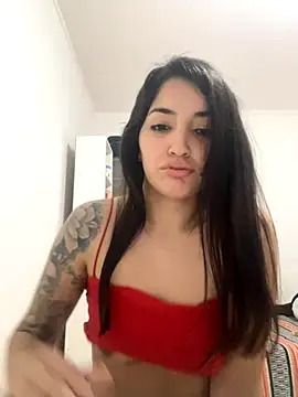 Snapshot of KarenG2025 chatting on 10/15/25, 02:33 KarenG2025 online show from 10/15/25, 02:33