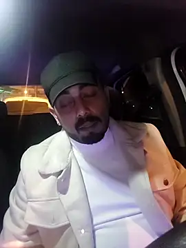 Snapshot of Tasgibigencyarragi chatting on 11/10/25, 11:15 Tasgibigencyarragi online show from 11/10/25, 11:15