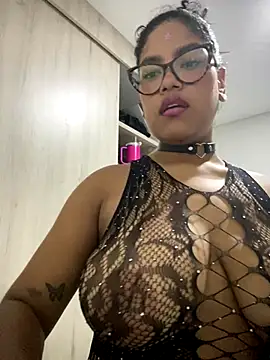 miiabrown18 online show from 10/05/25, 03:27