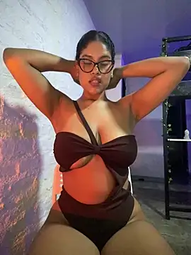 miiabrown18 online show from 05/22/26, 02:51
