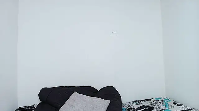 Emilie Soler12 online show from 10/08/25, 07:22