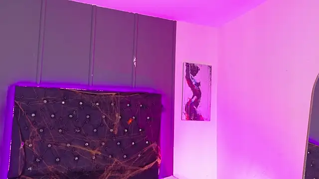 Kataaleya  12 online show from 10/31/25, 12:06