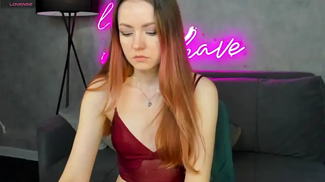 Snapshot of Berta_Kelly chatting on 10/07/25, 01:14 Berta Kelly online show from 10/07/25, 01:14