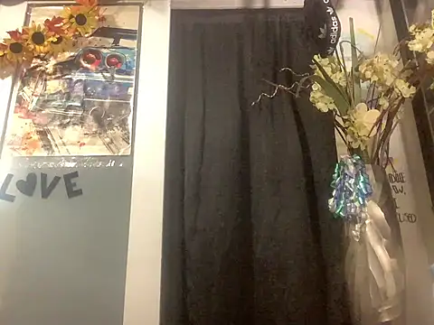 Snapshot of blondebarbiebae chatting on 04/10/26, 05:12 blondebarbiebae online show from 04/10/26, 05:12