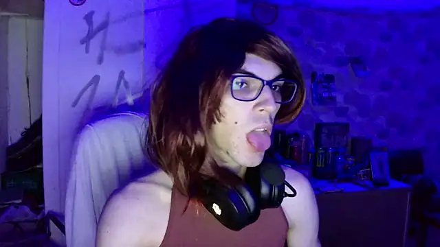 DairaxSissy  online show from 09/28/25, 10:26