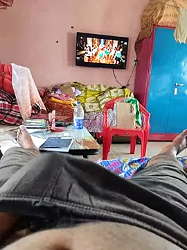 only woman online show from 10/15/25, 08:03