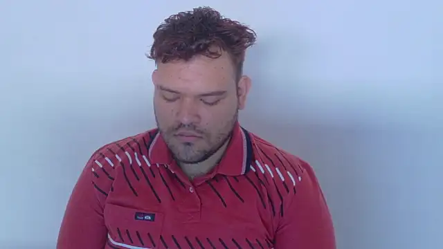 Snapshot of big_bearr chatting on 10/01/25, 03:18 big bearr online show from 10/01/25, 03:18