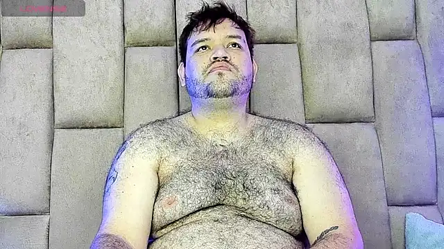 Snapshot of big_bearr chatting on 05/02/26, 03:55 big bearr online show from 05/02/26, 03:55