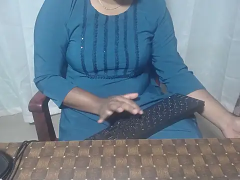 henakhan32 online show from 10/11/25, 02:55