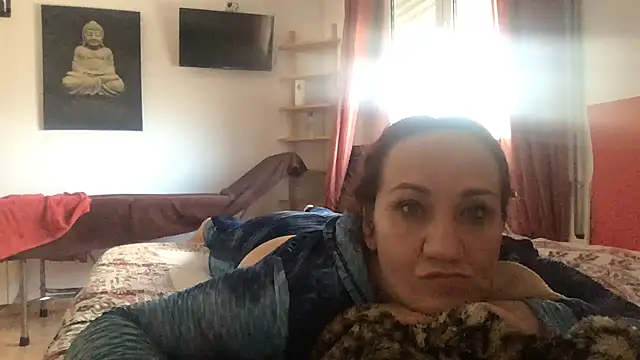 Snapshot of paula19800 chatting on 11/26/25, 09:10 paula19800 online show from 11/26/25, 09:10